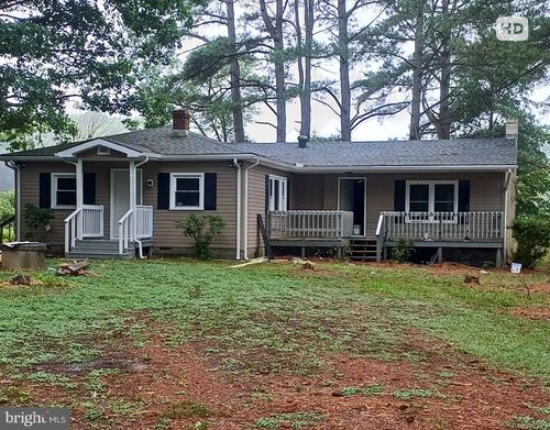 1171 Jones Creek Rd, Warsaw, VA, 22572-2715 | Card Image