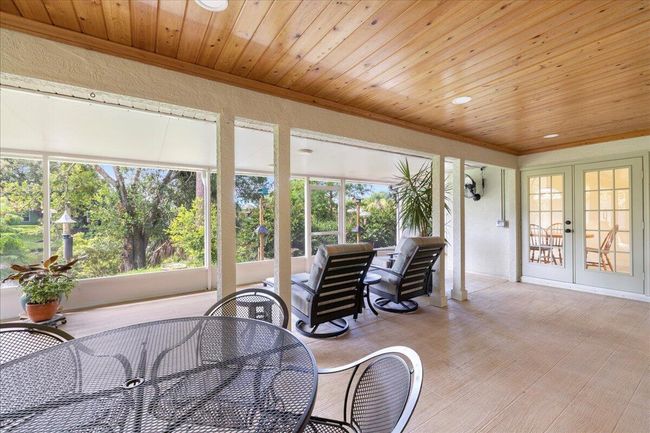 632 Concha Dr, House other with 3 bedrooms, 2 bathrooms and null parking in SEBASTIAN FL | Image 10