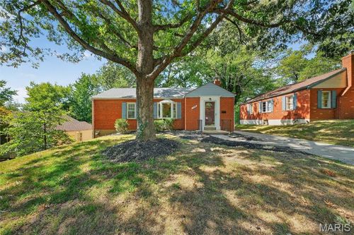 429 N Clay Ave, Ferguson, MO, 63135-3500 | Card Image