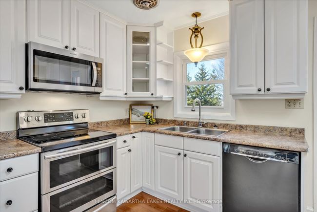 2552 Base Line, Home with 4 bedrooms, 1 bathrooms and 10 parking in Keene ON | Image 9