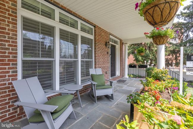 18 S Roberts Rd, Home with 4 bedrooms, 5 bathrooms and null parking in BRYN MAWR PA | Image 4