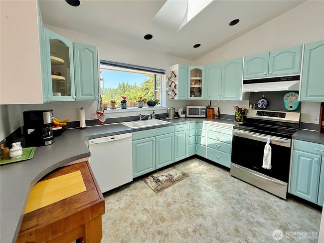 10 Davenhill Ln, House other with 3 bedrooms, 2 bathrooms and 4 parking in Sequim WA | Image 8