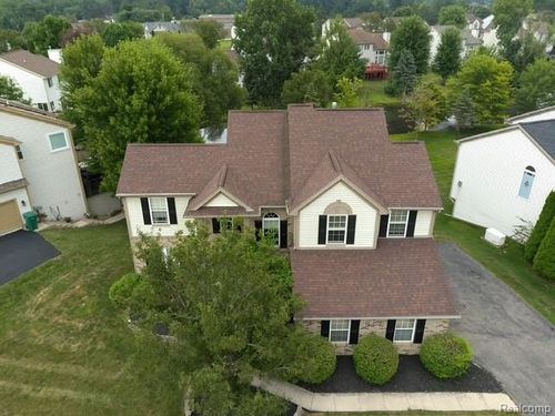 13805 Pond Bluff Dr, Belleville, MI, 48111-7302 | Card Image