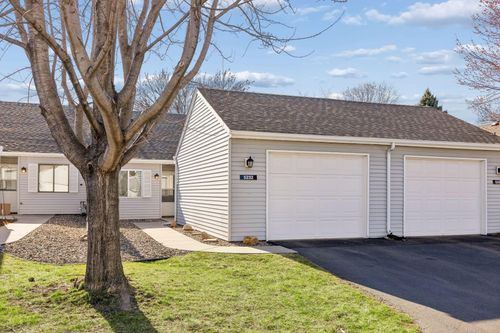 5232 148th St W, Apple Valley, MN, 55124-6976 | Card Image