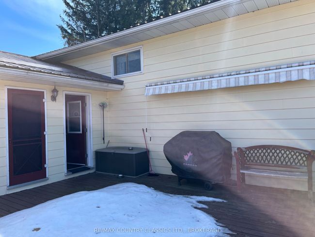 35 Clement St, House other with 4 bedrooms, 2 bathrooms and 7 parking in Addington Highlands ON | Image 45