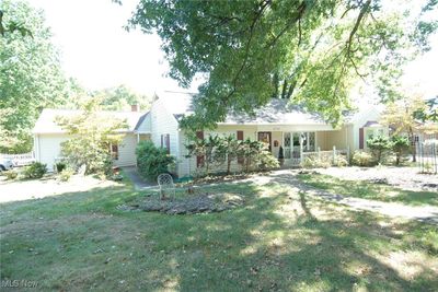 View of front of home featuring a front lawn | Image 1