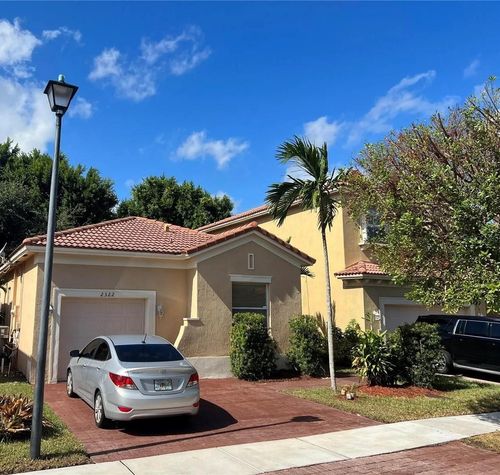 2322 Ne 37th Terrace, Homestead, FL, 33033 | Card Image