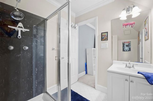 ensuite Bathroom | Image 22