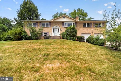 3208 Accolade Dr, CLINTON, MD, 20735-1006 | Card Image