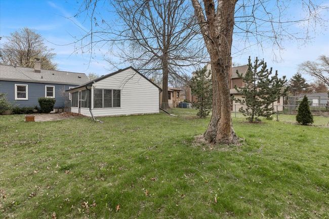418 Bonnie Brae Ave, House other with 2 bedrooms, 2 bathrooms and 1 parking in Itasca IL | Image 5
