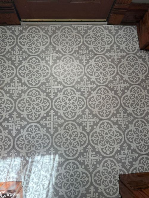 715 Boone St, Webster City, IA, 50595-2803 | Card Image