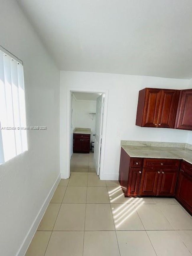 1 - 12121 Sw 216 Th St, Home with 2 bedrooms, 1 bathrooms and null parking in Miami FL | Image 8