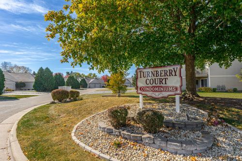 2-2328 Turnberry Ct, Beloit, WI, 53511-7020 | Card Image
