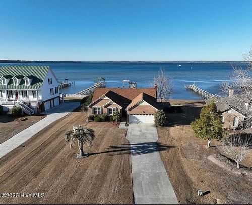 615 Willbrook Cir, Sneads Ferry, NC, 28460-9321 | Card Image