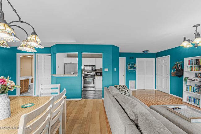 369 Brookview Ct, Condo with 2 bedrooms, 2 bathrooms and null parking in Howell NJ | Image 7
