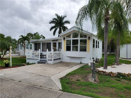10952 Snowy Egret Cir, ESTERO, FL, 33928-2433 | Card Image
