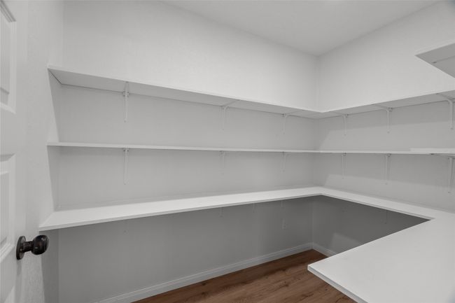 View of pantry | Image 12