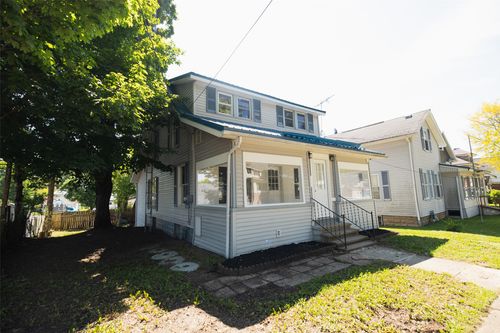 144 Wright St, Corry, PA, 16407-1621 | Card Image