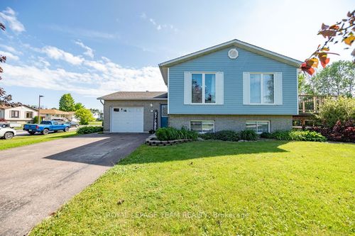 11 Wren Dr, Cobden, ON, K0J1K0 | Card Image