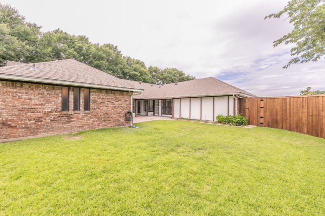 3304 Starlight Trl, House other with 3 bedrooms, 3 bathrooms and null parking in Plano TX | Image 38