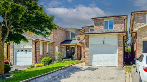 8 Greenbelt Cres, Richmond Hill, ON, L4C5R8 | Card Image
