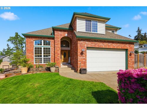 705 S 68th Pl, Springfield, OR, 97478-7308 | Card Image