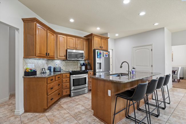 586 Lodi Loop, Home with 4 bedrooms, 3 bathrooms and null parking in Richland WA | Image 20