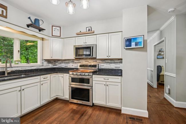 14371 Bristow Rd, House other with 5 bedrooms, 4 bathrooms and null parking in MANASSAS VA | Image 16