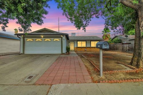 204 Sabrina Ln, Modesto, CA, 95354-3248 | Card Image