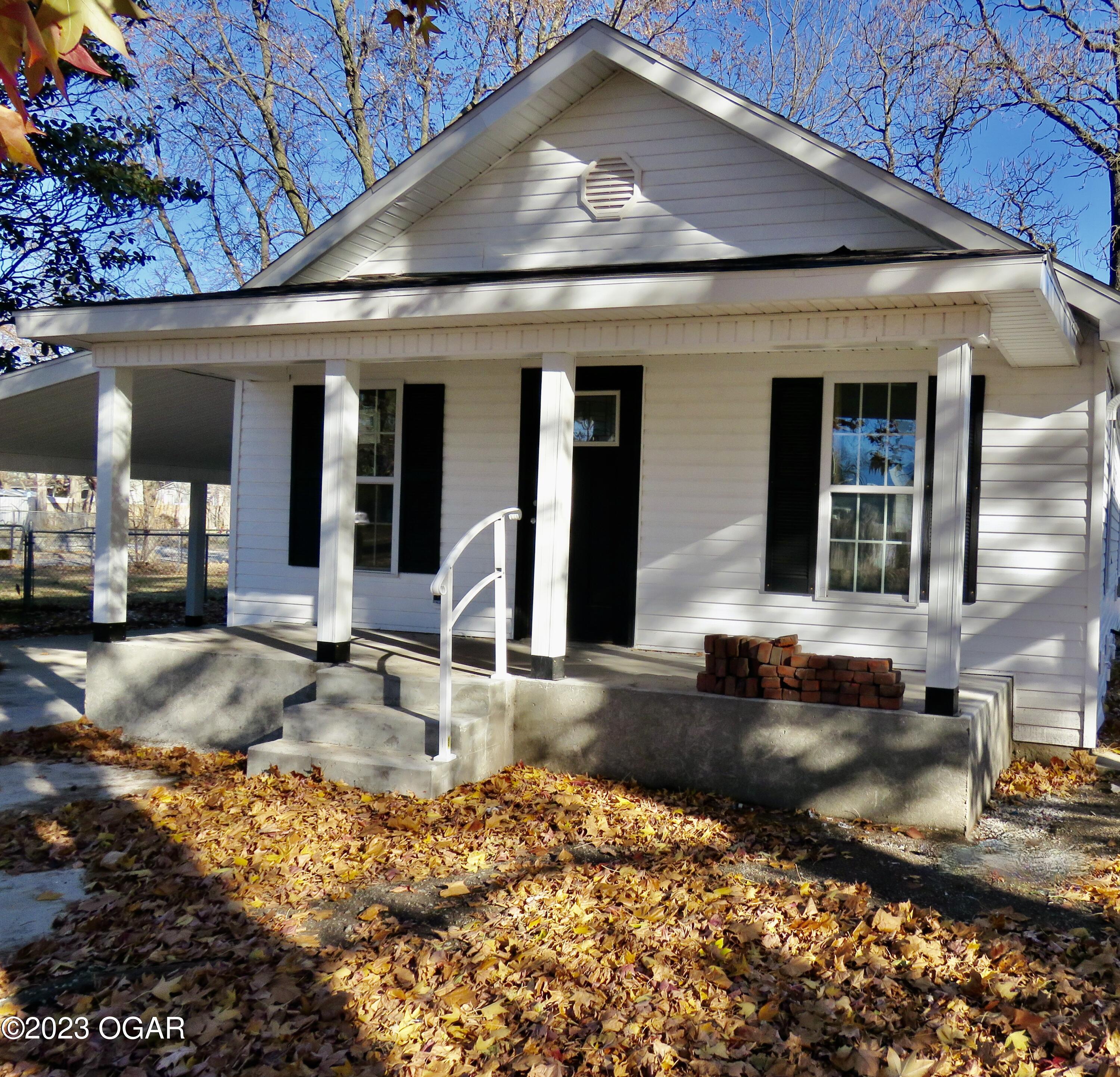 Moffet Ave, Joplin, MO 64804
