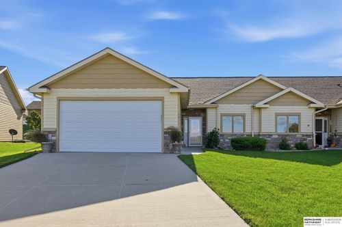 1031 Prairie Hill Cir, Louisville, NE, 68037 | Card Image