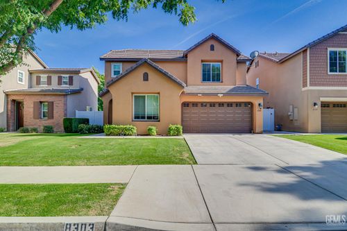 8303 Mcgraw Hill Dr, Bakersfield, CA, 93311-1756 | Card Image