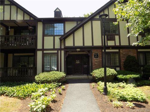 25-25 Canterbury Ct, Brookfield, CT, 06804-2727 | Card Image