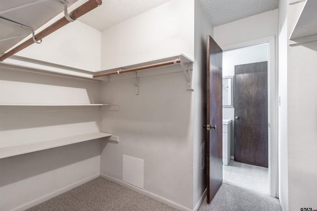 13402 County Road 1131, House other with 3 bedrooms, 2 bathrooms and null parking in Flint TX | Image 32