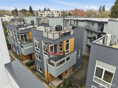 1926 Ferry Ave Sw, Seattle, WA, 98116-1720 | Card Image