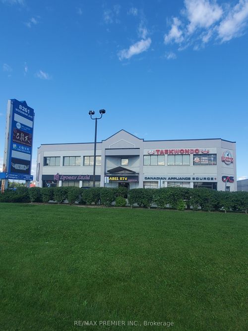 102-8261 Woodbine Ave, Markham, ON, L3R8Z5 | Card Image