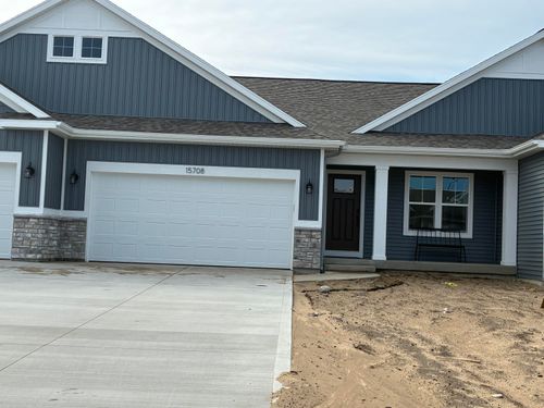 49-15708 Hawley Dr, Grand Haven, MI, 49417-7685 | Card Image