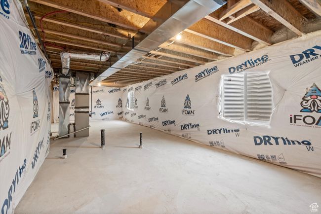 Basement with heating unit | Image 48