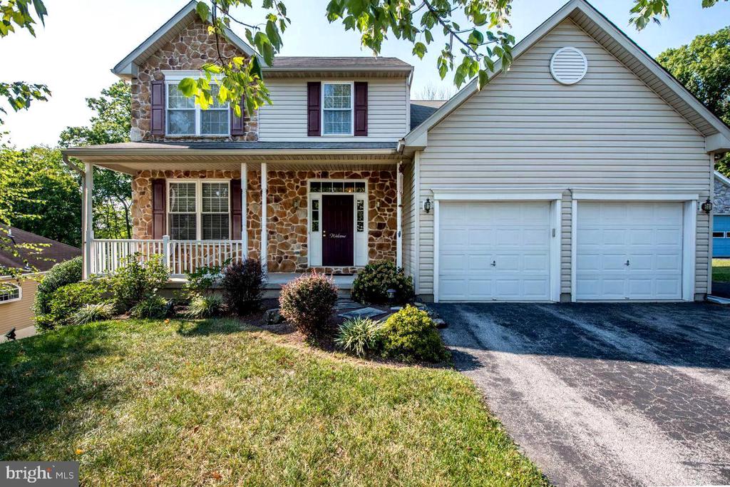 Glen Eagles Dr, Pottstown, PA 19464