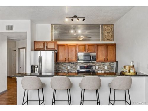 204-15475 Andrews Dr, Denver, CO, 80239-5791 | Card Image
