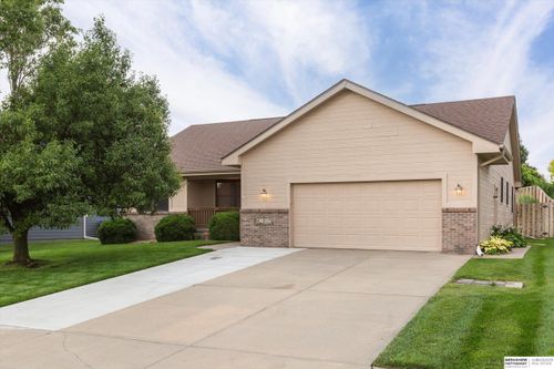 21418 Parkview Dr, Gretna, NE, 68028-3993 | Card Image