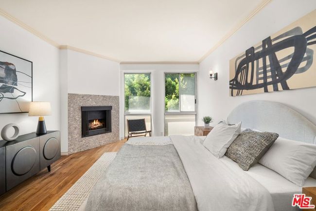 UNIT-406 - 318 N Maple Dr, Condo with 2 bedrooms, 3 bathrooms and 2 parking in Beverly Hills CA | Image 25