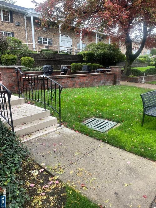 104 E Maple St, Teaneck, NJ, 07666-3800 | Card Image