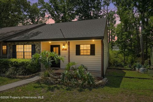 913 Candlebrook Ln, BROOKSVILLE, FL, 34601-3125 | Card Image