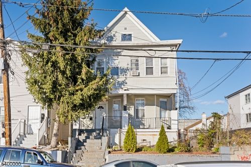 191 12th Ave, Paterson, NJ, 07501-1620 | Card Image