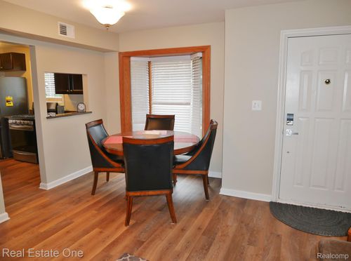 2298 Browning St, Ferndale, MI, 48220-3406 | Card Image