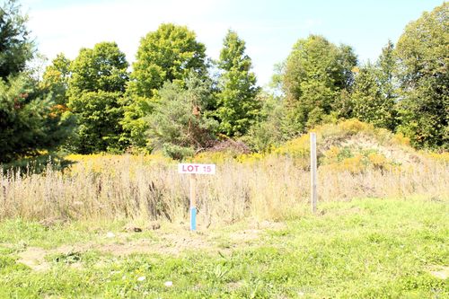 8 Greenlaw Court, Springwater, ON, L0L1V0 | Card Image