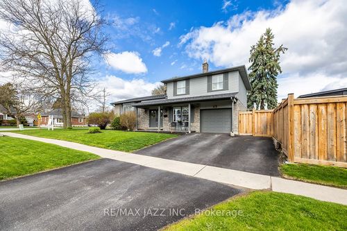 95 Hobbs Dr, Bowmanville, ON, L1C3M2 | Card Image