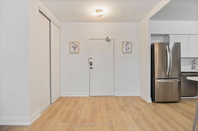 402 - 1705 Mccowan Rd, Condo with 2 bedrooms, 2 bathrooms and 1 parking in Scarborough ON | Image 4