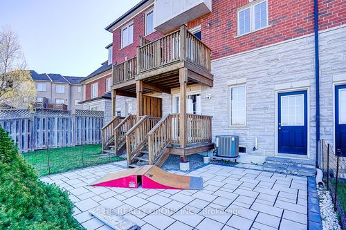 20 Prince Charles Way, Markham, ON, L6C0B5 | Card Image